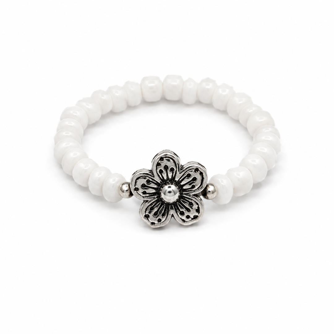 White &amp; Silver Flower Beaded Ring
