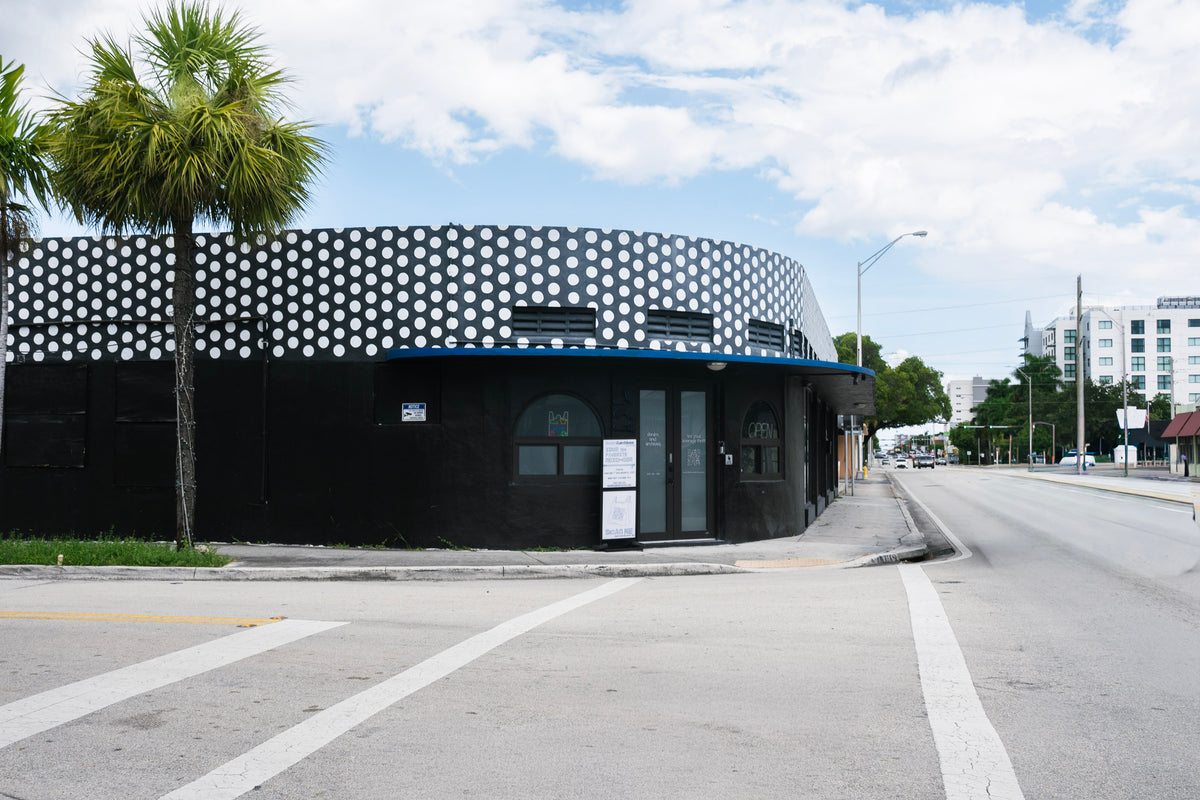 Denim and Archives storefront — Miami