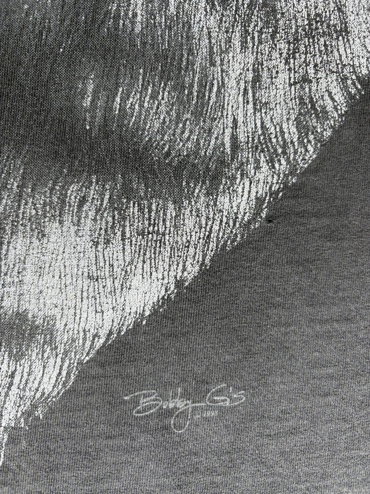 Distressed '98 Wolf Graphic T-Shirt