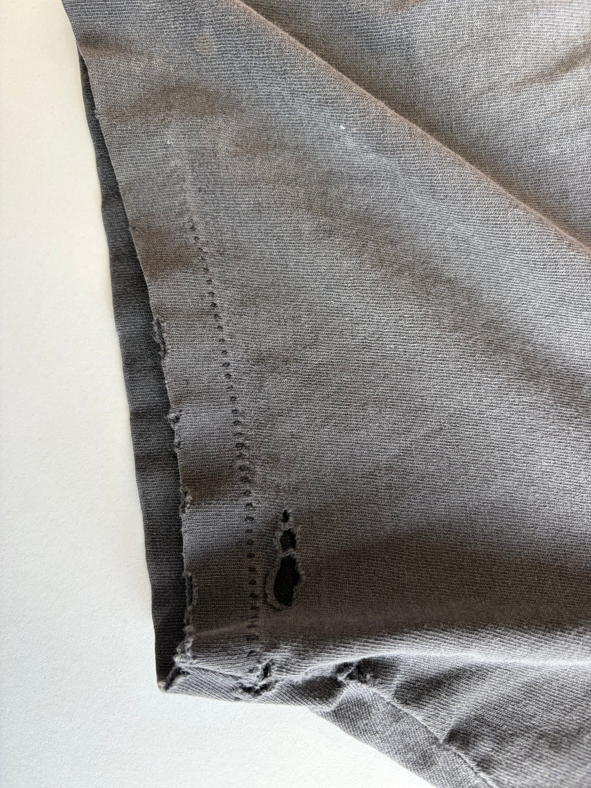 Distressed '98 Wolf Graphic T-Shirt