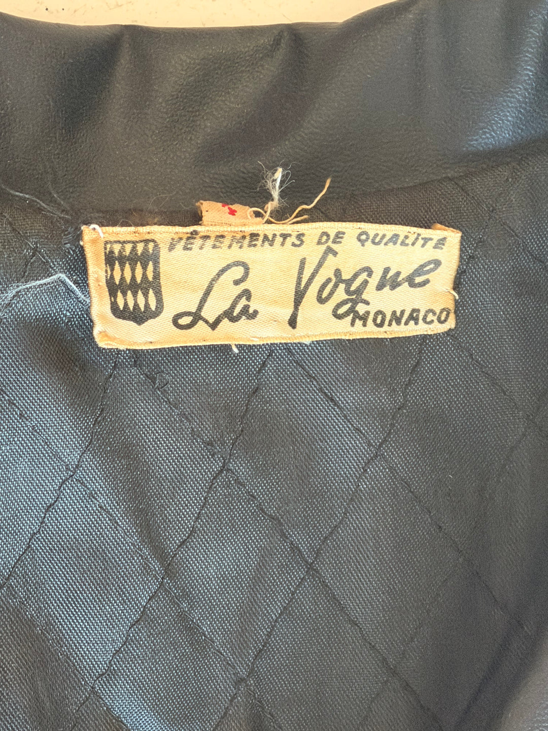 La Vogue Black Mid-Length Leather Jacket