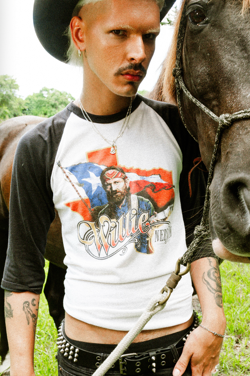 Willie Nelson Black and White Vintage Tee