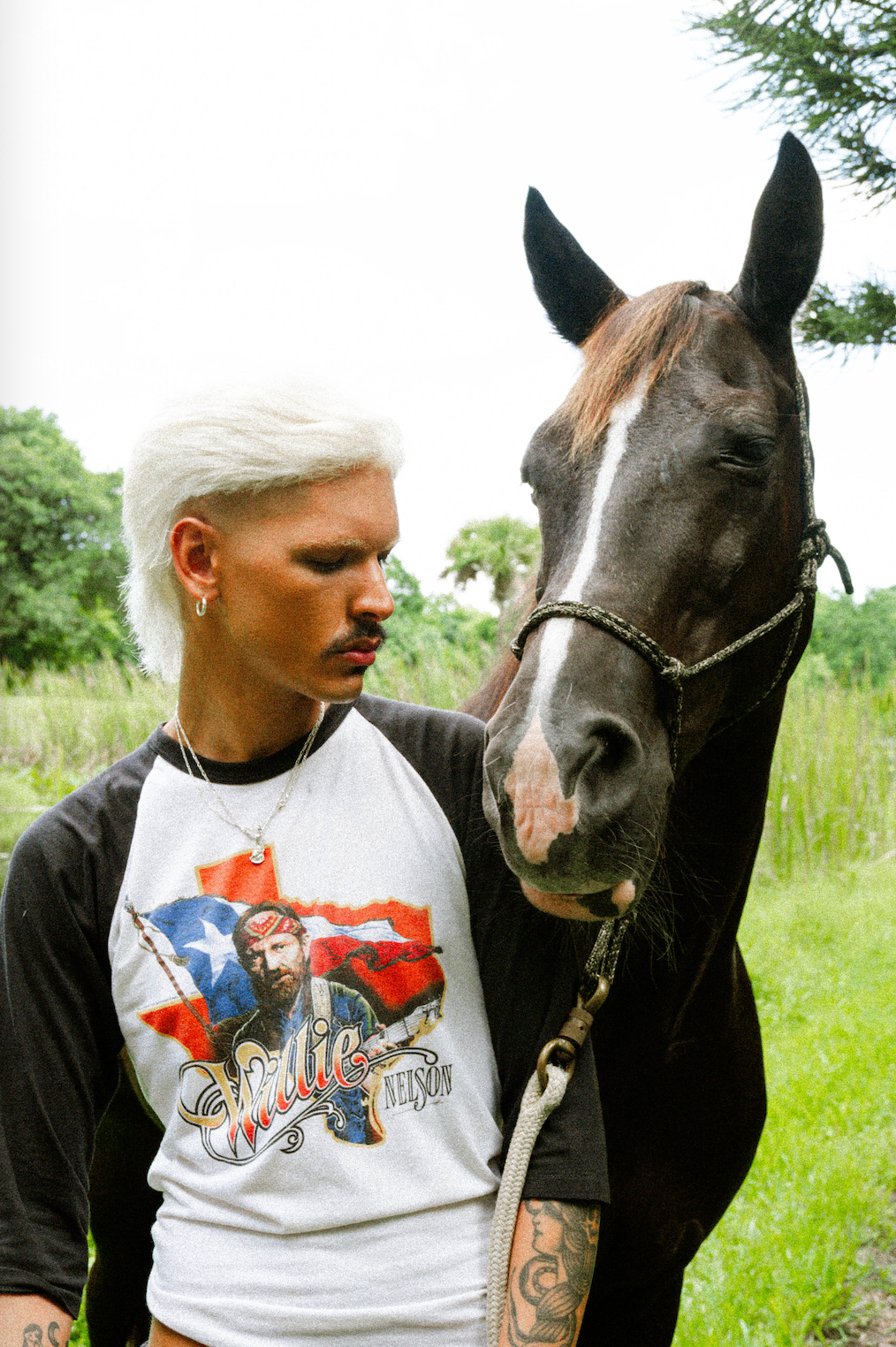 Willie Nelson Black and White Vintage Tee